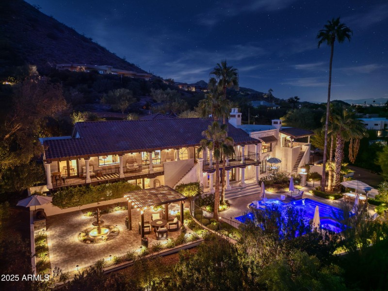 4801 E Moonlight Way - 901