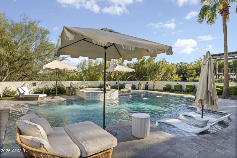 4801 E Moonlight Way - 643