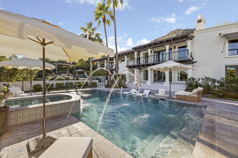 4801 E Moonlight Way - 638