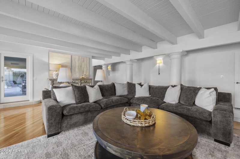 4801 E Moonlight Way - 553