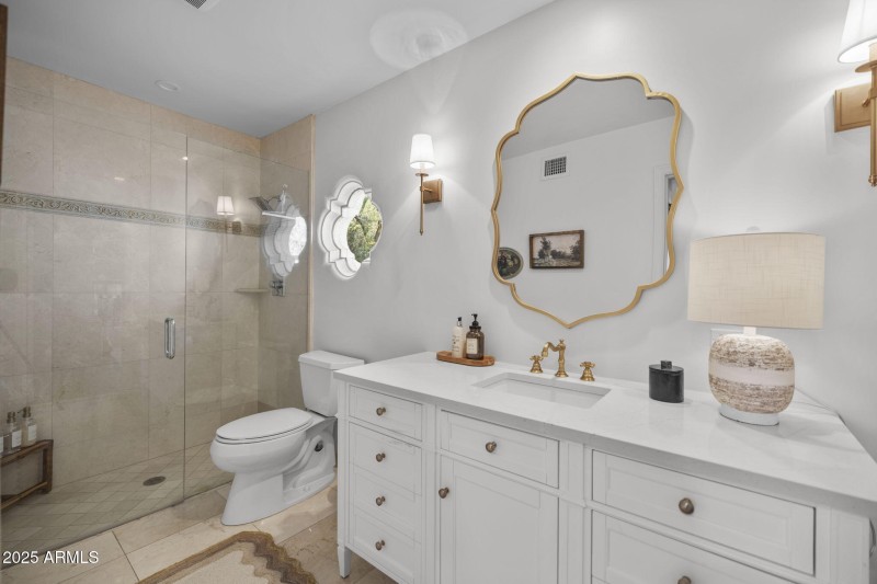 4801 E Moonlight Way - 494