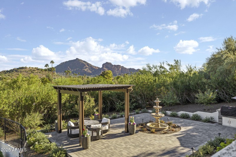 4801 E Moonlight Way - 538