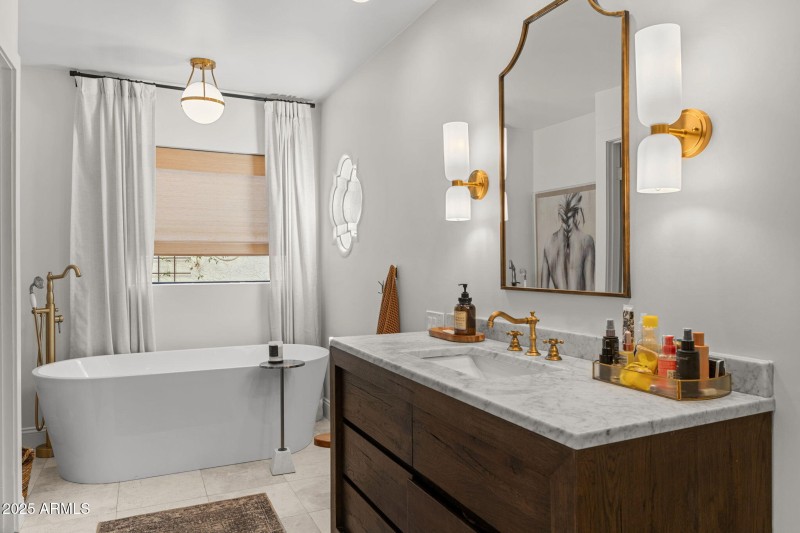 4801 E Moonlight Way - 419