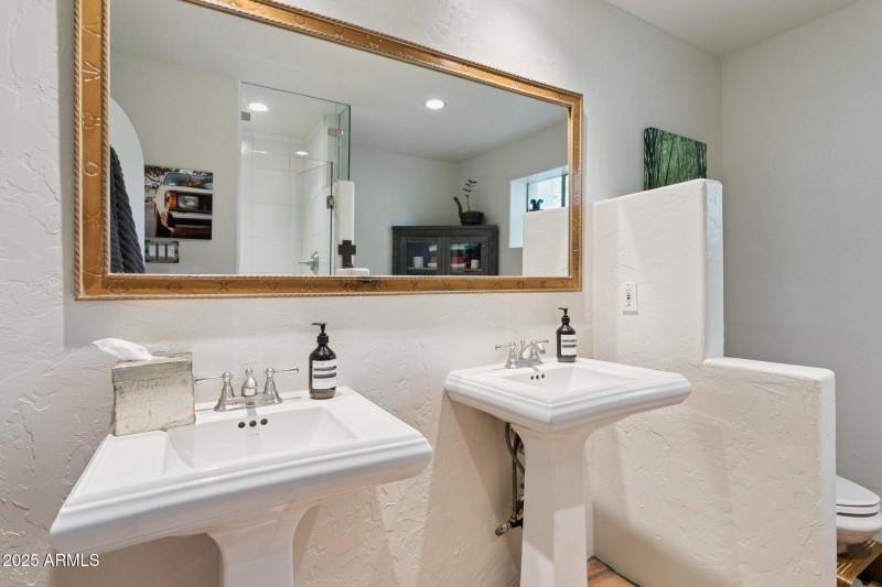 36-web-or-mls-7005-e-jackrabbit-rd