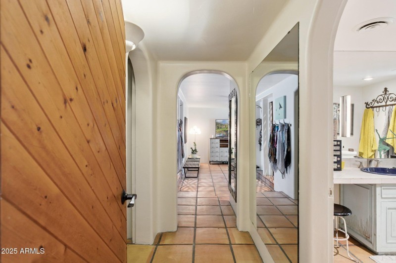 42-web-or-mls-7005-e-jackrabbit-rd