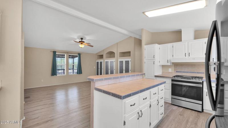 16-web-or-mls-P1188569