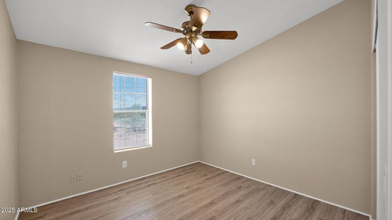 21-web-or-mls-P1188492