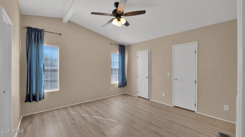 26-web-or-mls-P1188618