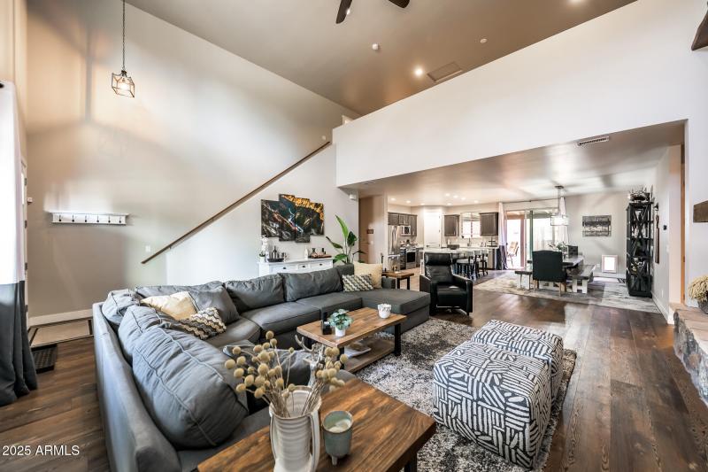 17 E Tranquil Ln (37 of 64)