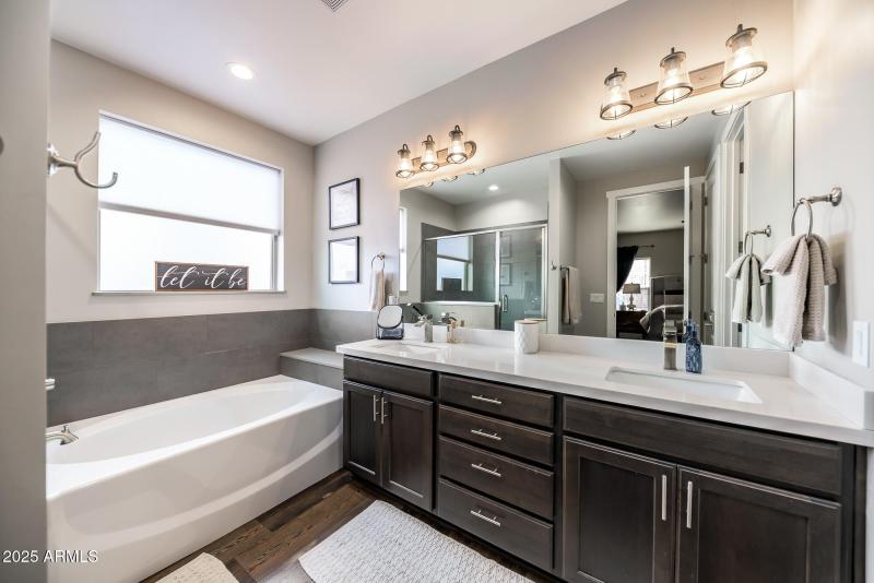 17 E Tranquil Ln (48 of 64)