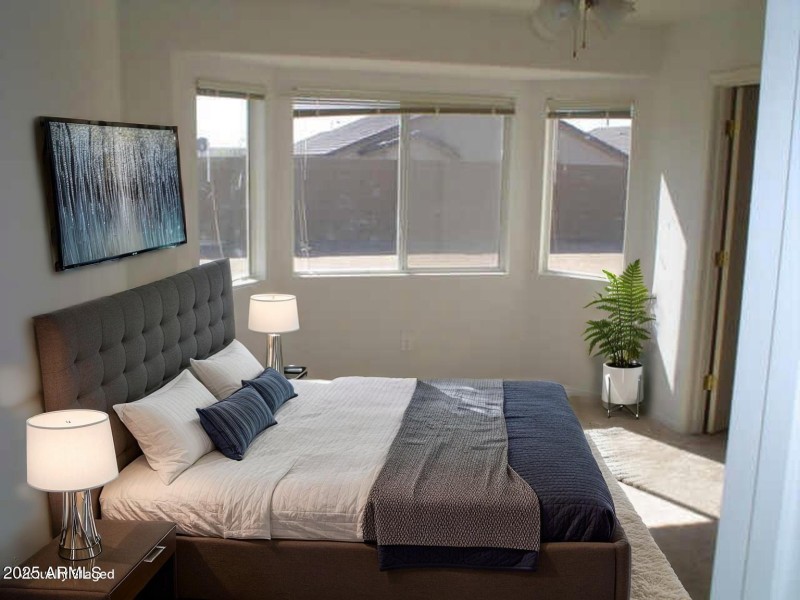 papago-primary-with-bay-window - Bedroom