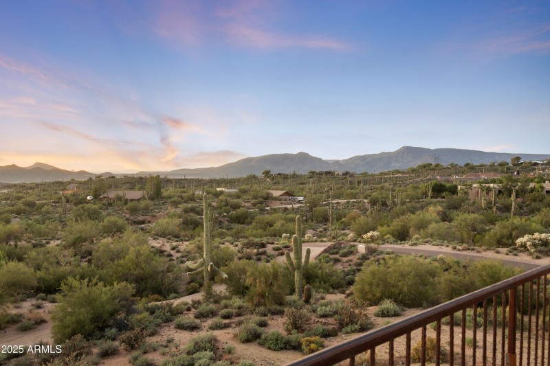 360 Degree Mountain Views