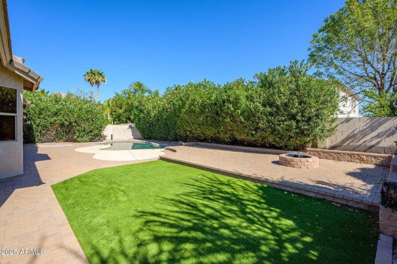 21-web-or-mls-Roger-30