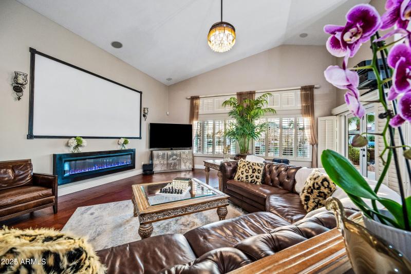 9-1817EWTC-ocupix-IR