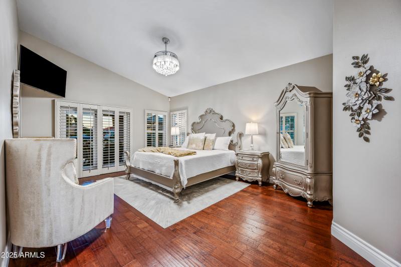 67-1817EWTC-ocupix-IR