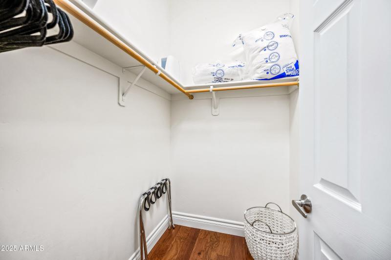 82-1817EWTC-ocupix-IR