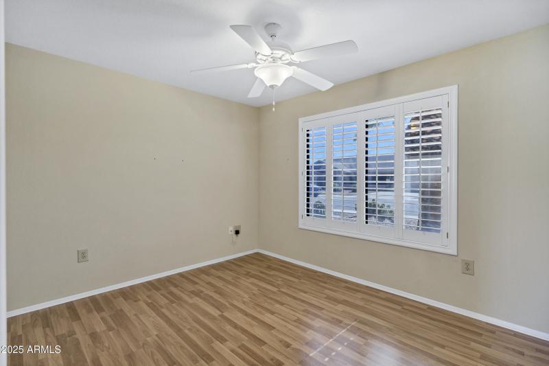 14742 W Antelope Dr-16