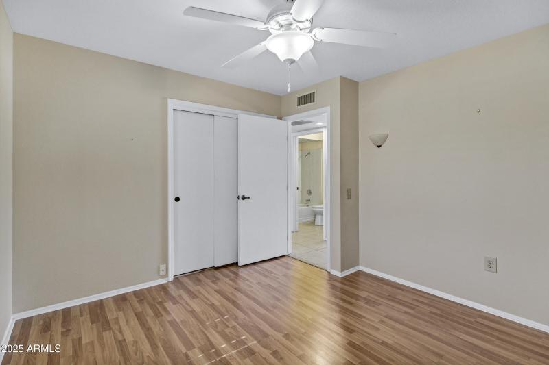 14742 W Antelope Dr-17