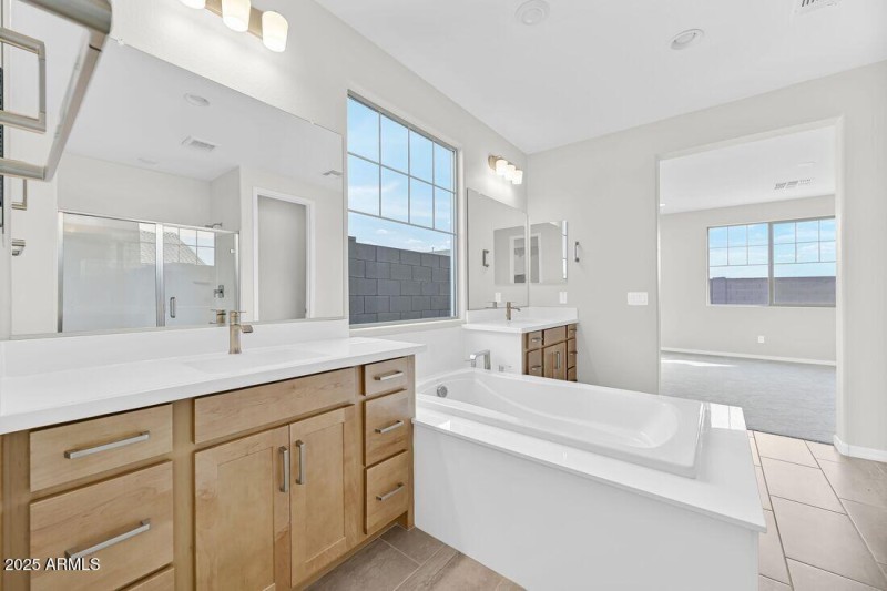 10201 W Weldon Avenue - ready Now!