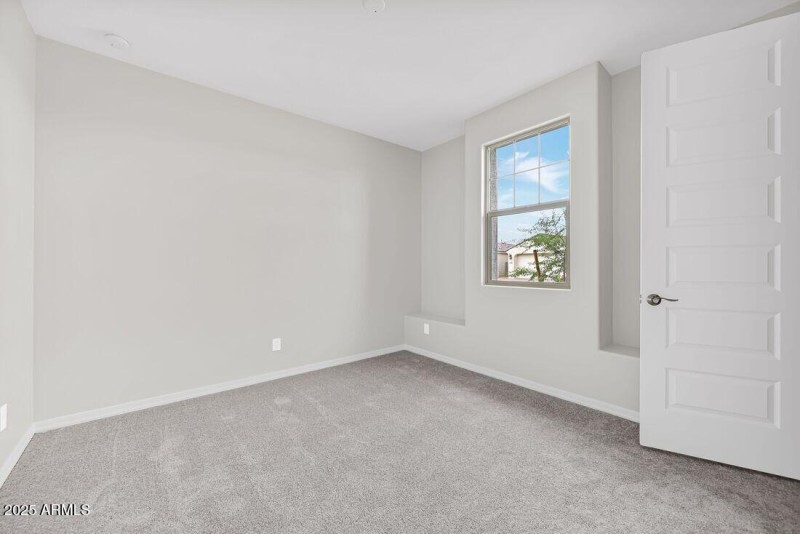 10201 W Weldon Avenue - ready Now!