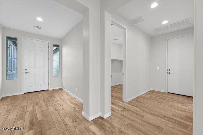 10201 W Weldon Avenue - ready Now!