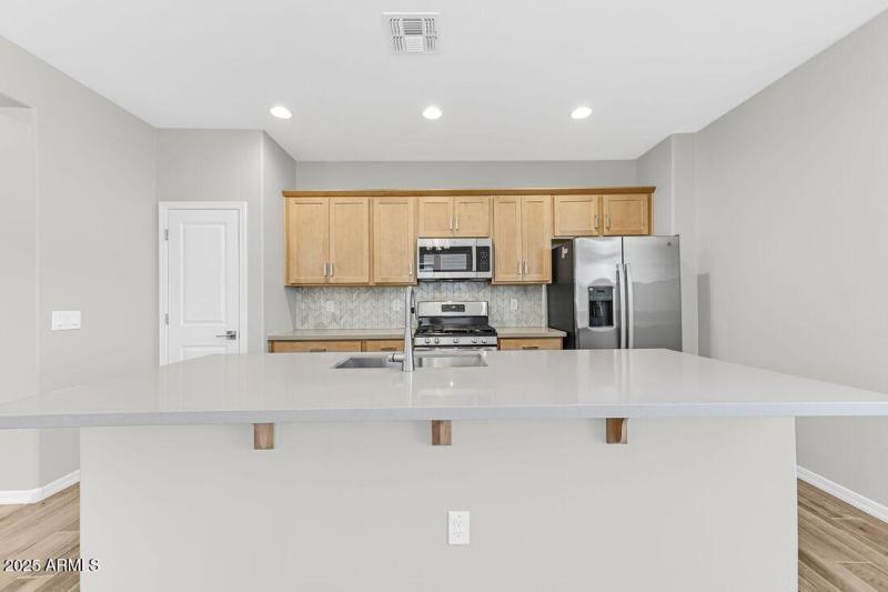 9964 W Piccadilly Road - Ready Now!