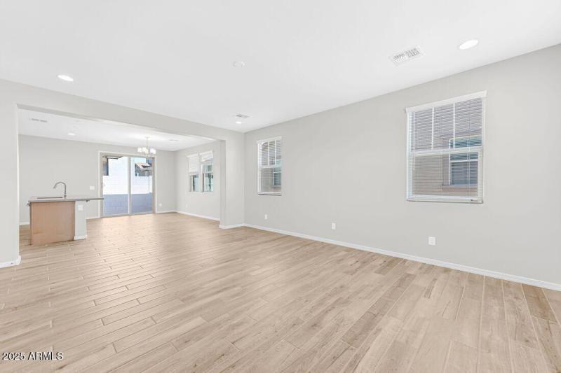 9964 W Piccadilly Road - Ready Now!