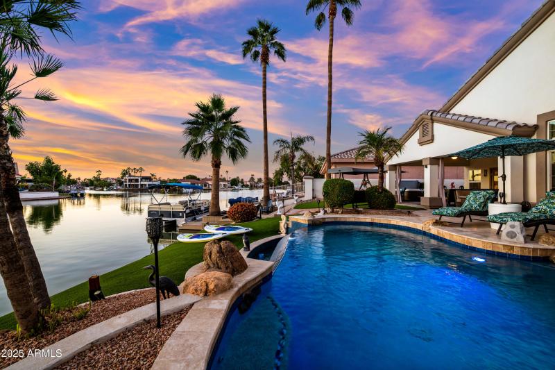 130-1817EWTC-ocupix-IR