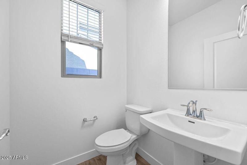 9986 W PICCADILLY Road - Ready Now!