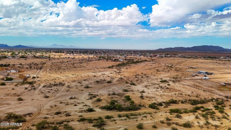 20251030062118644350000000-o