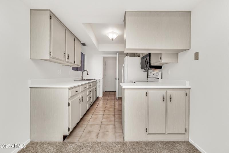 9834 E Minnesota Ave-21_(2048)