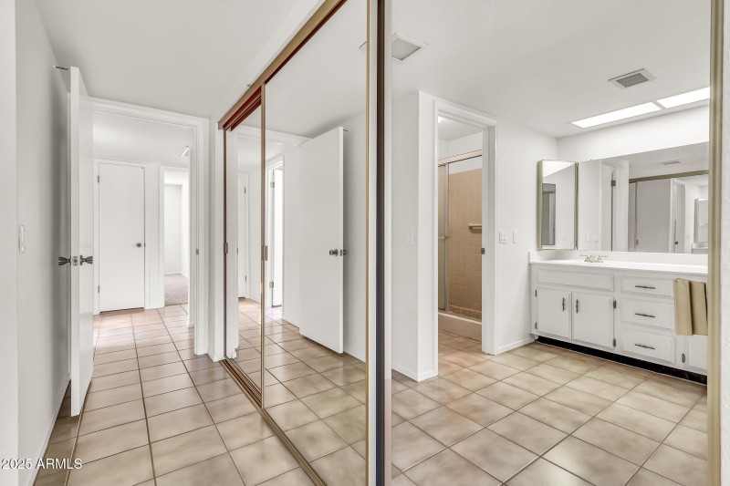 9834 E Minnesota Ave-23_(2048)