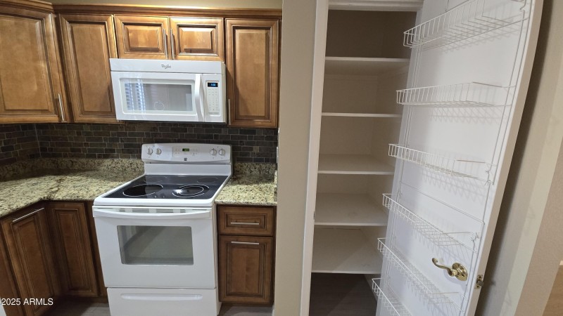 6) 60277-687fff1cc18f3