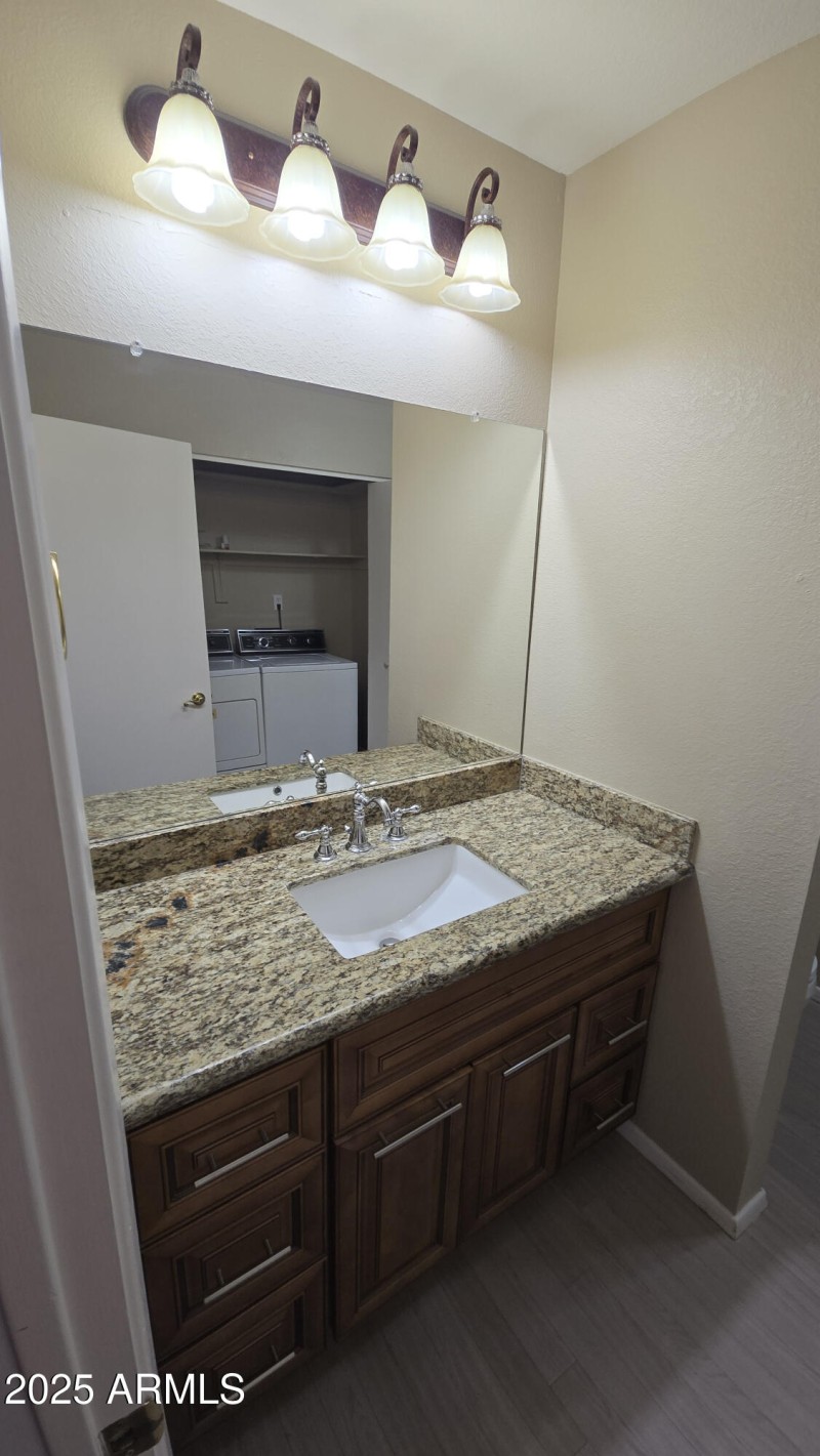 17) 60277-687fff1bb07d3