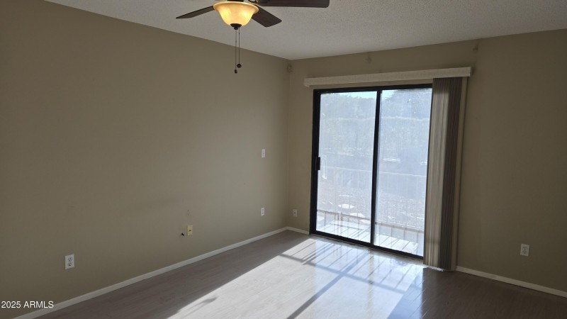 26) 60277-687fff1b98eef