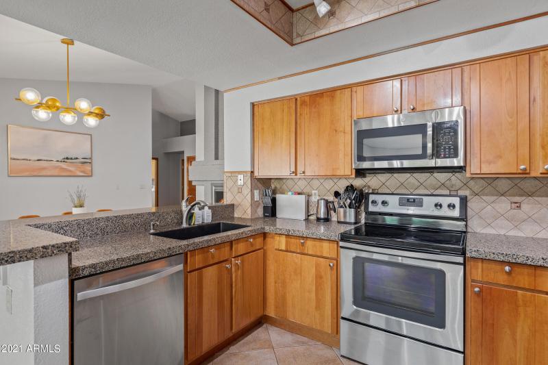 5735 E Campo Bello Dr-21