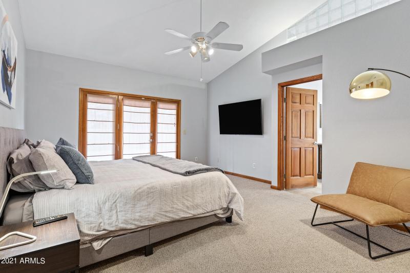 5735 E Campo Bello Dr-34