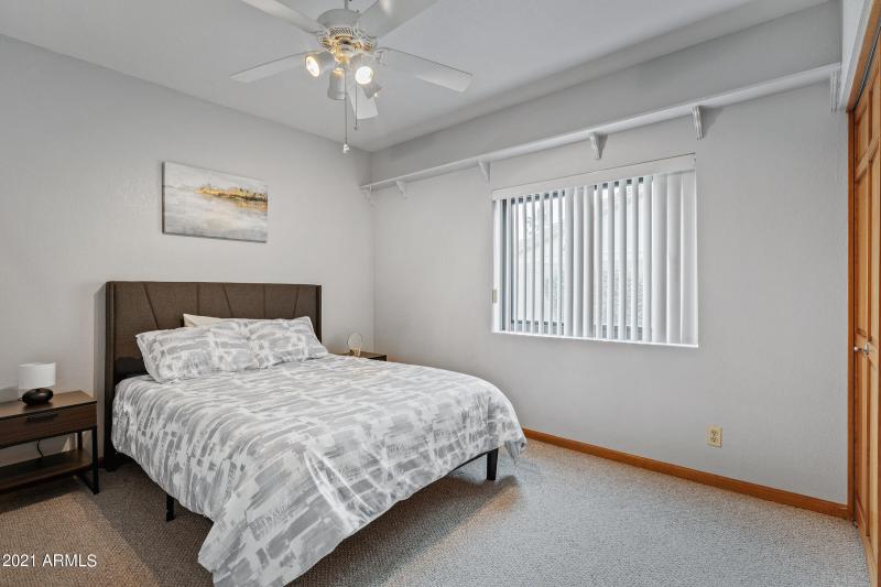 5735 E Campo Bello Dr-30