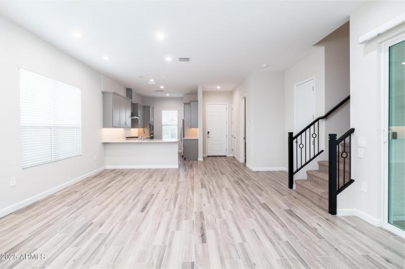 5128 Coolbrook Ave-4