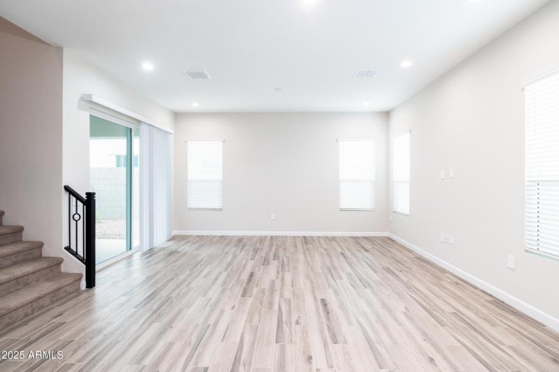 5128 Coolbrook Ave-7