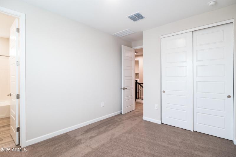 5128 Coolbrook Ave-31