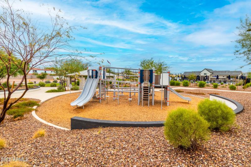 5128 Coolbrook Ave-40