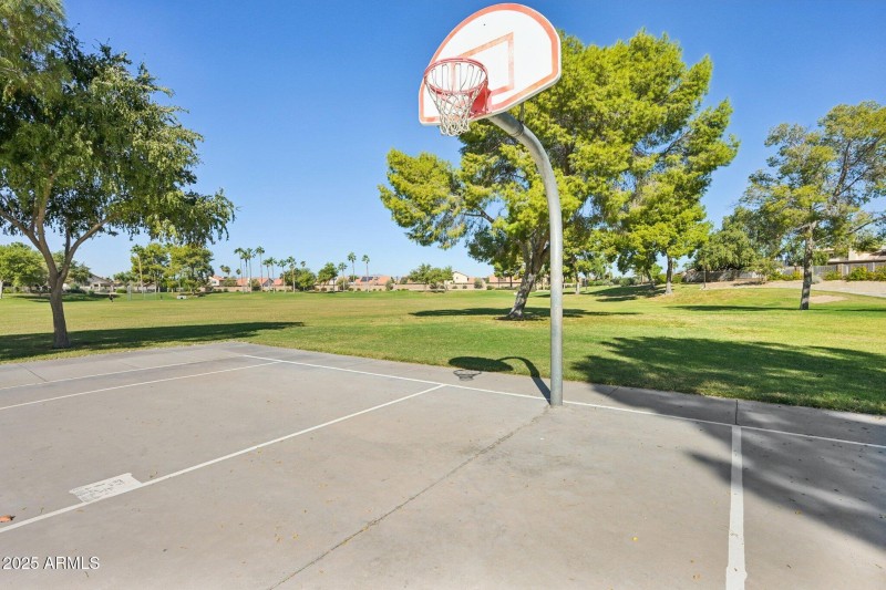 40-web-or-mls-W Magnolia St-3010-906