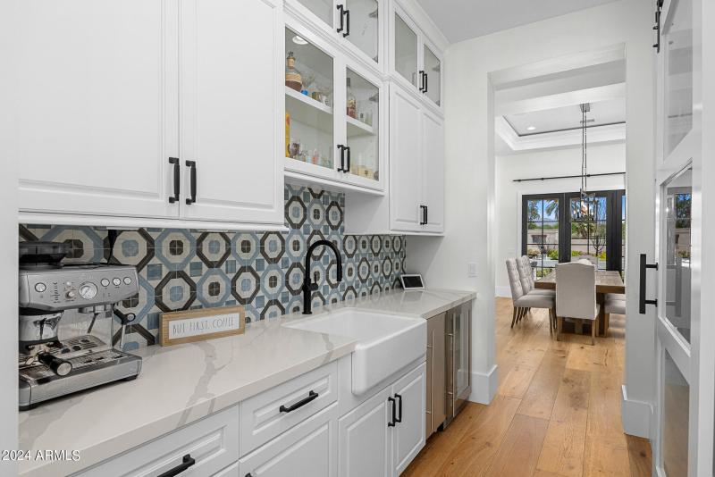 29kitchen pantry and storage