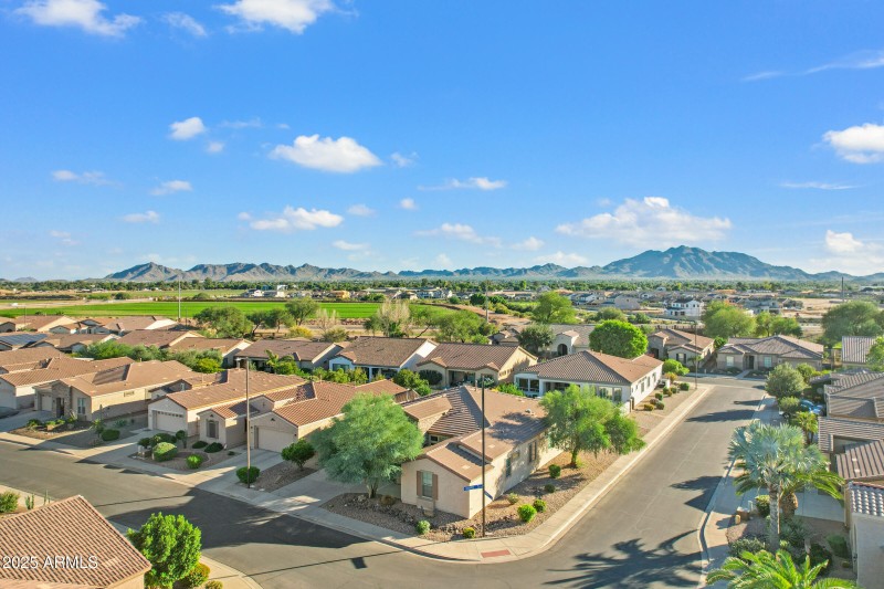 4615 E Sourwood Dr-63