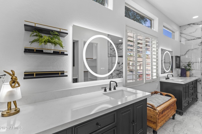 4615 E Sourwood Dr-31