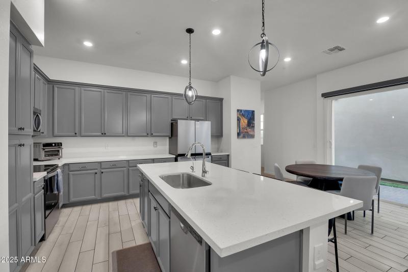 010_12-web-or-mls-aster-12_2_338