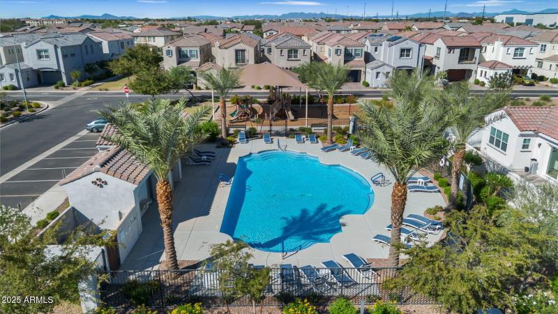 038_57-web-or-mls-dji_0721_760