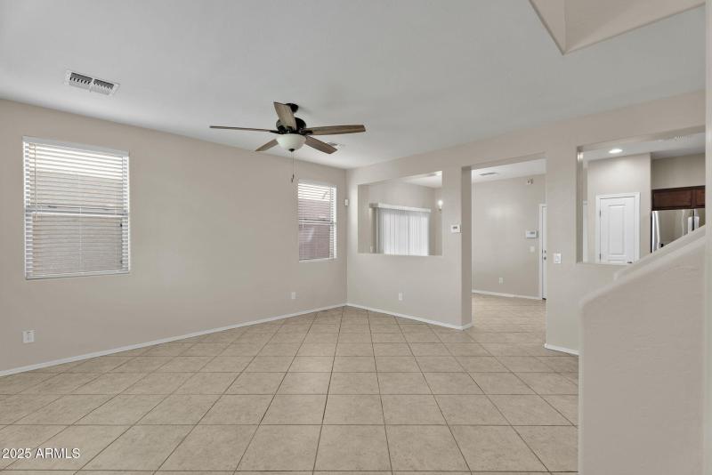 6-web-or-mls-6813 S 7th Ln - 12