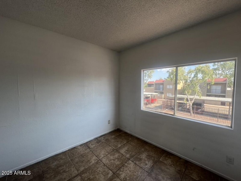 0170D3DC-7E9E-4067-89F3-C97314DA3CBB_1_1